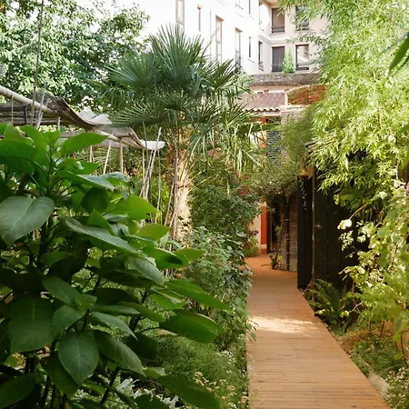 Un Zebre En Ville, Un Oasis Calme En Plein Centre Apartmán *