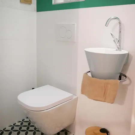 Un Zebre En Ville, Un Oasis Calme En Plein Centre Apartmán *